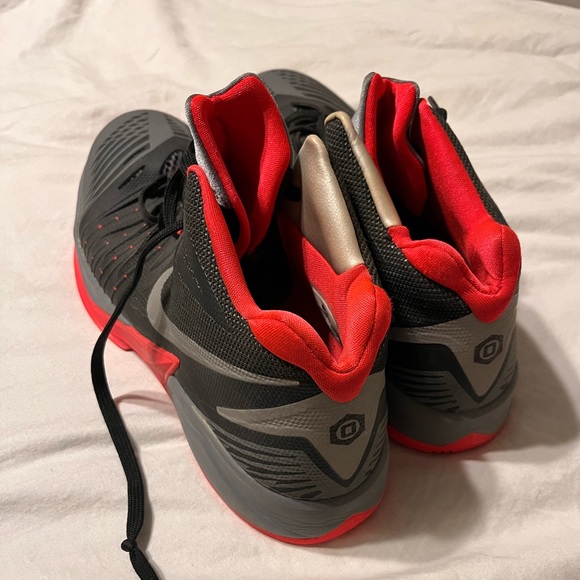 Nike Zoom Men’s Basketball Shoes size 12 - Picture 3 of 3